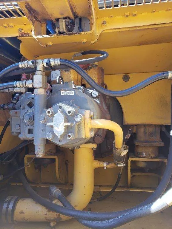 Excavators-Komatsu-PC300LC-32062540.jpg